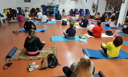 UN CORSO DI YOGA OLISTICO A GROTTAMMARE