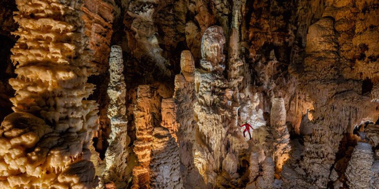 MOSTRA “DALLE GROTTE DI FRASASSI ALLE GROTTE DEL MONDO” AD ANCONA